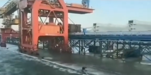 辽宁沿海口岸突发海水倒灌，，，，，部分口岸暂停作业